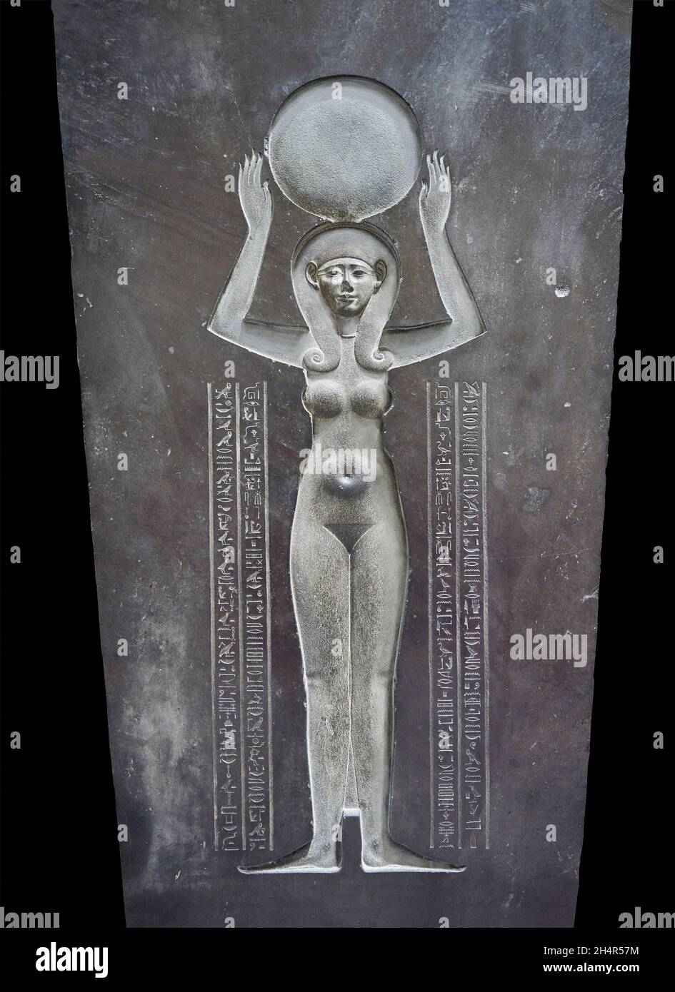 Ägyptischer Deckel des Sarkophagssarges von Djedhor, 4. Jh. v. Chr., Granit. Louvre Inv. D9 oder N345. Mythologische Szene; Reise der Sonne. De Stockfoto