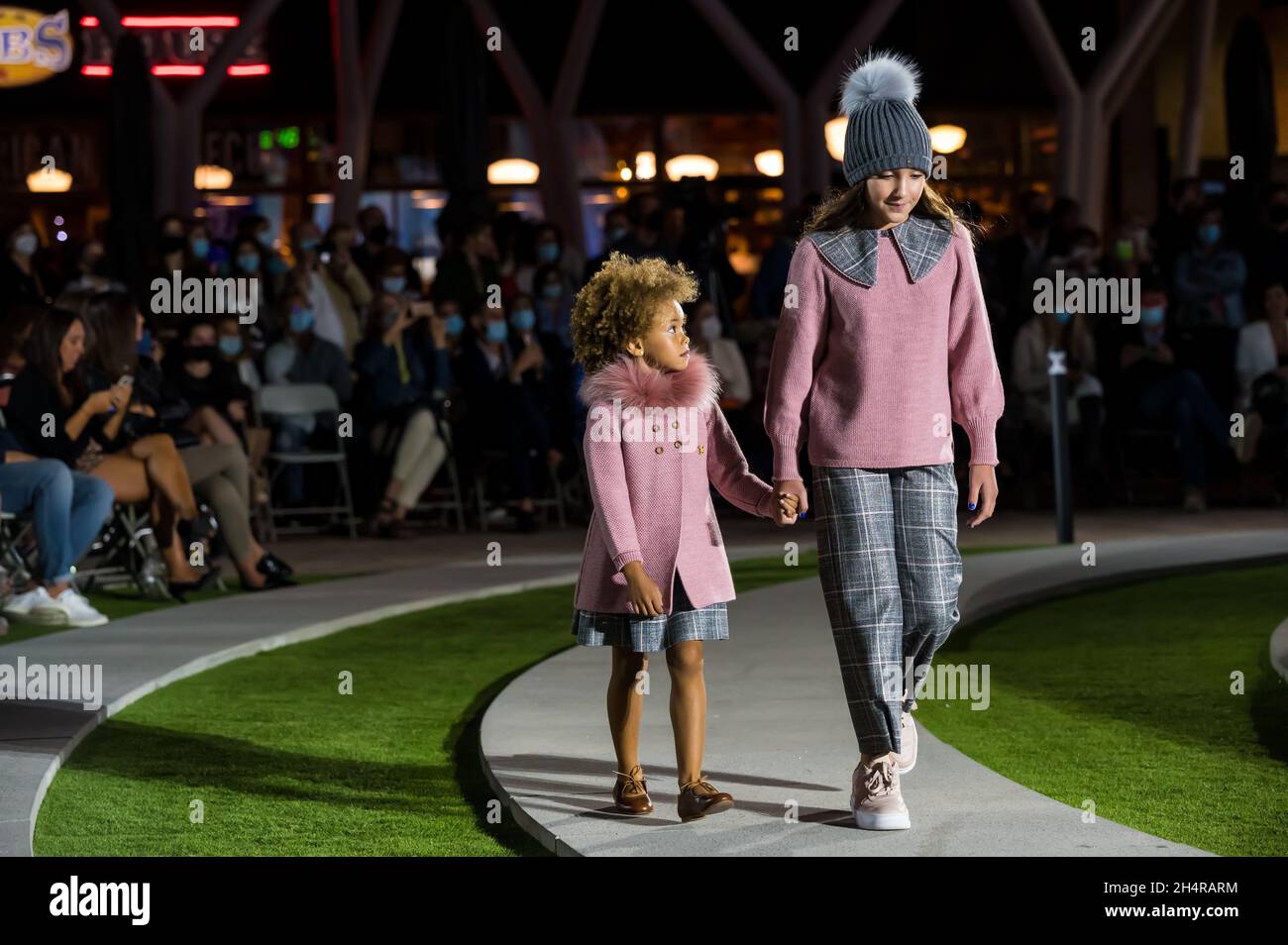 Aragón Fashion Week es un gran escaparate para los diseñadores de Aragón y para la industria del textil. Septembre 2021 Stockfoto