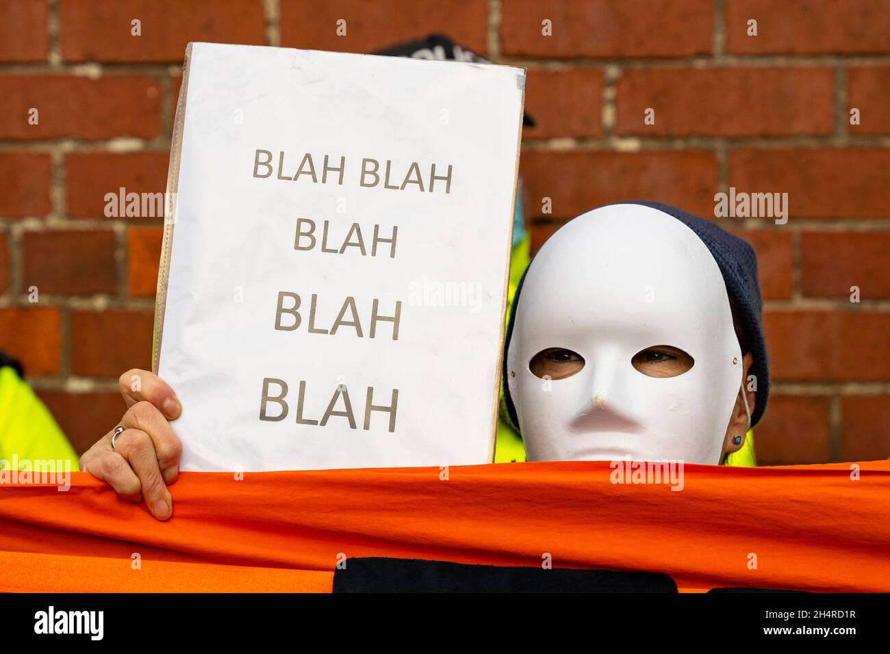 Glasgow, Schottland, Großbritannien. November 2021. Am 5. Tag der UN-Klimakonferenz in Glasgow fand eine Demonstration der Extinction Rebellion-Protestgruppe vor dem BAE Systems-Hof in Govan statt. Sie protestierten gegen den britischen Waffenhandel. Iain Masterton/Alamy Live News. Stockfoto