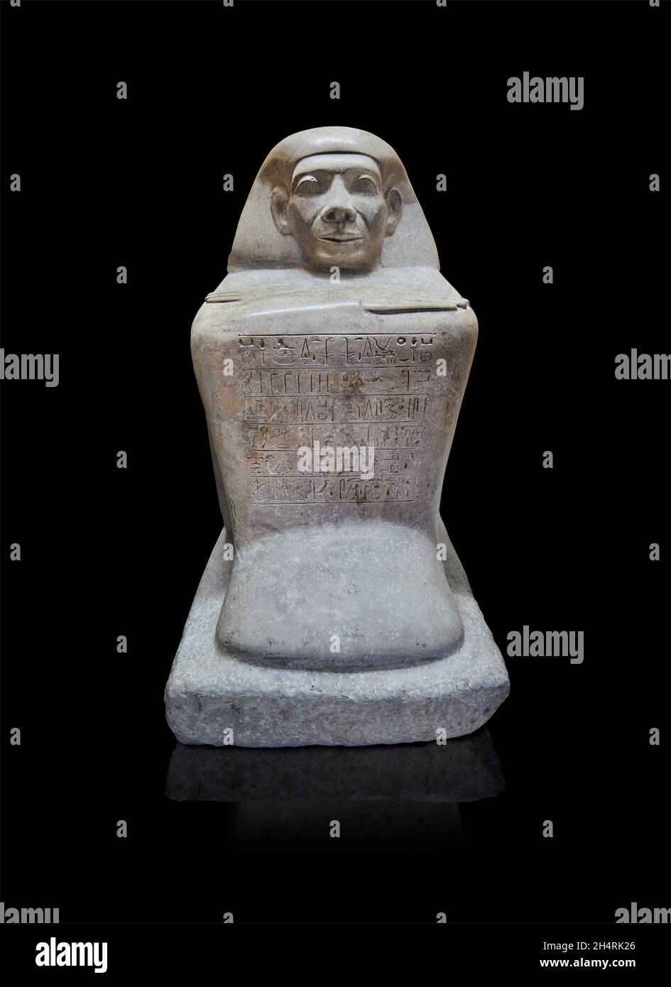 Alte ägyptische Kubus Statue Skulptur des Cupbearer Ser, 1786 - 1650 v. Chr., 12. Dynastie. Louvre Museum Inv. A76 oder N77. Mann (hockend, Arme gekreuzt, Perücke Stockfoto