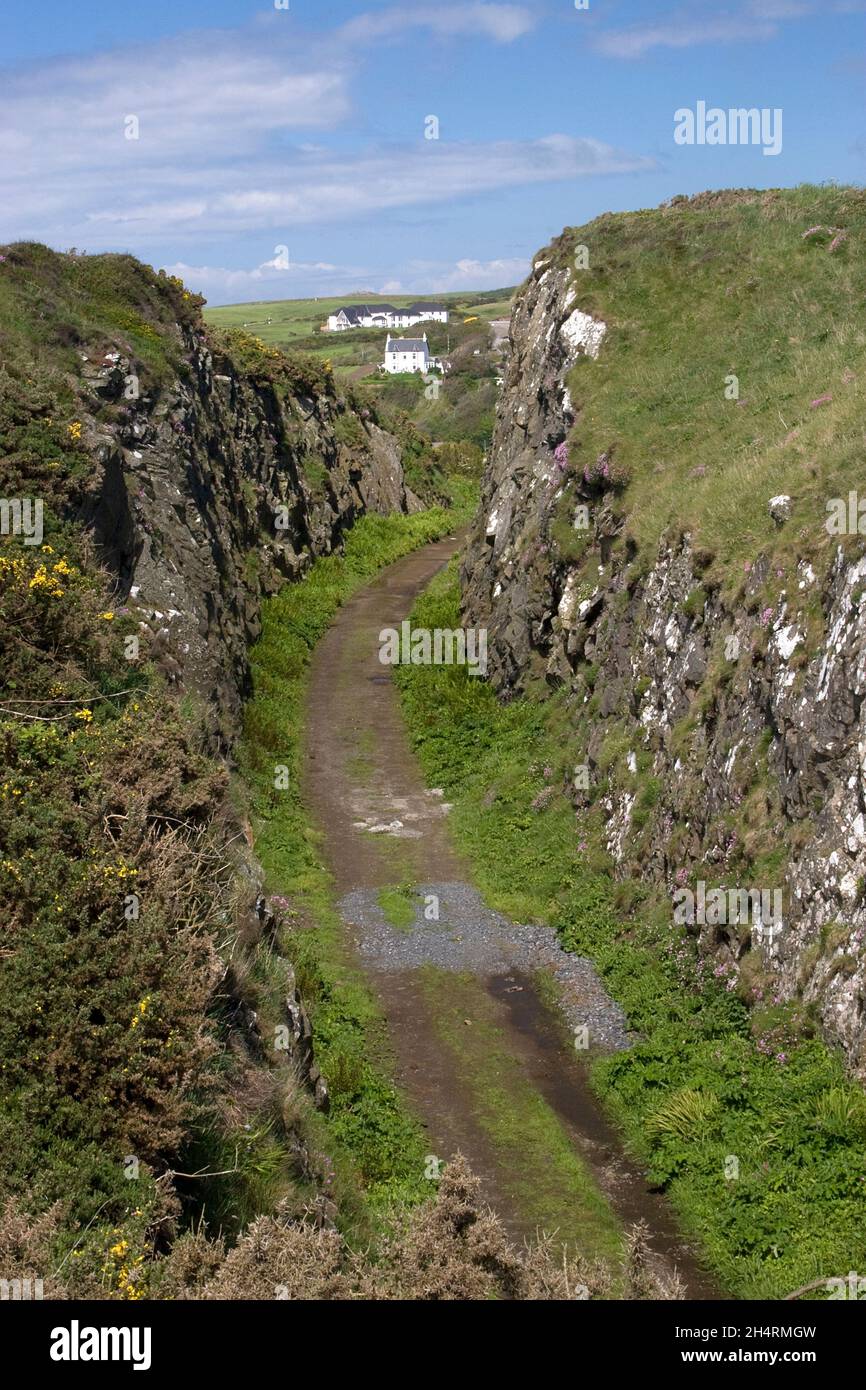 Alte Bahndamm von Stranraer nach Portpatrick, Dumfries & Galloway, Schottland Stockfoto