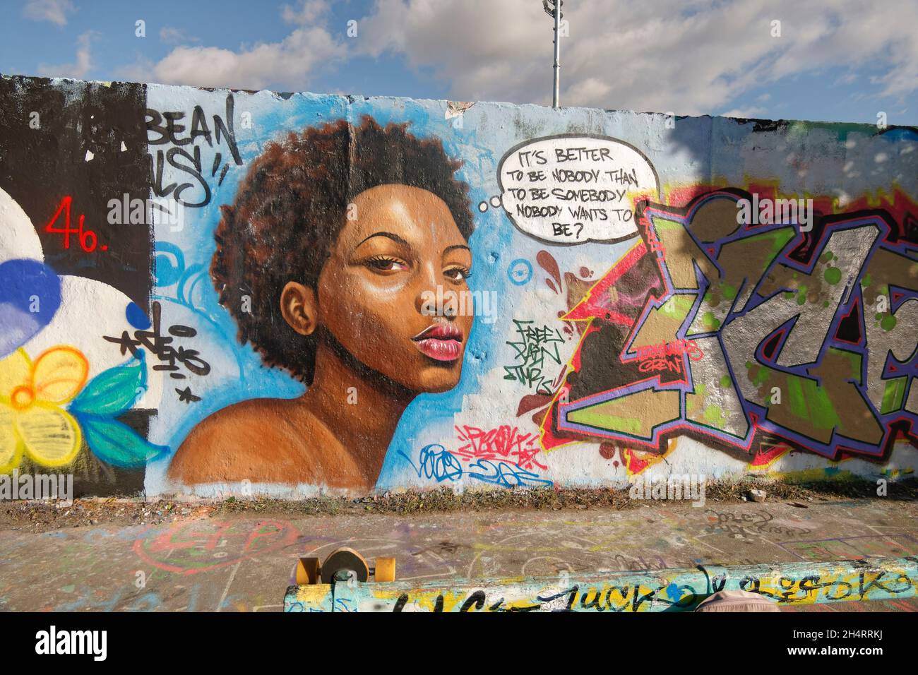 Mauerpark Berlin im Herbst, Graffiti, Prenzlauer Berg, Berlin, Deutschland Stockfoto