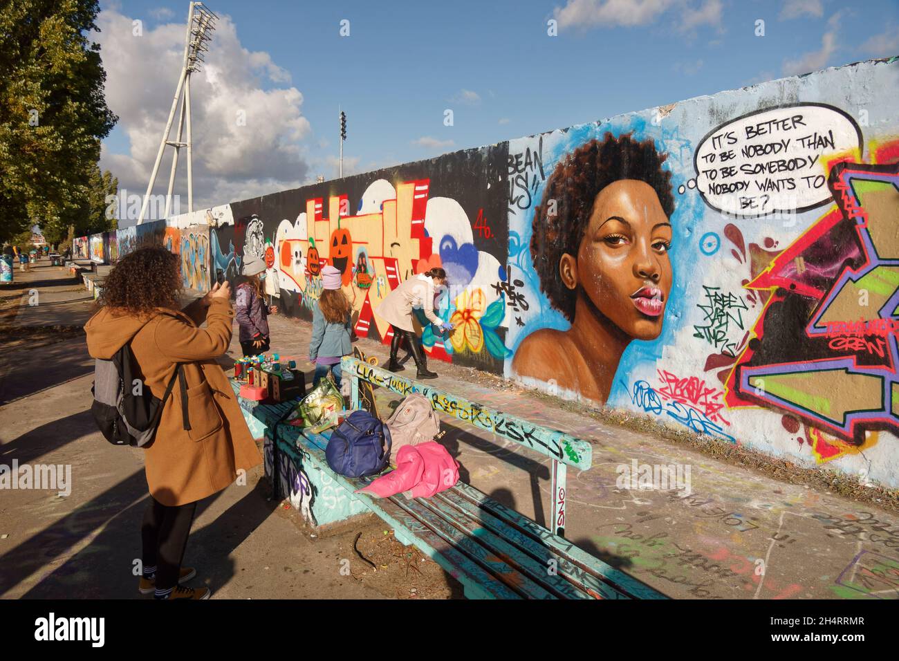 Mauerpark Berlin im Herbst, Graffiti, Prenzlauer Berg, Berlin, Deutschland Stockfoto