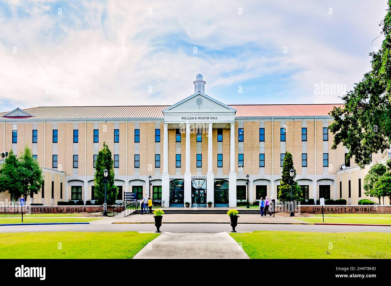 William K. Weaver Hall dient als Verwaltungsgebäude an der University of Mobile, 3. November 2021, in Mobile, Alabama. Stockfoto