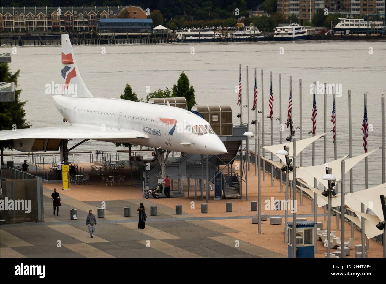 Concorde-Flugzeug auf dem Oberdeck des Intrepid-Museums in Manhattan NYC Stockfoto