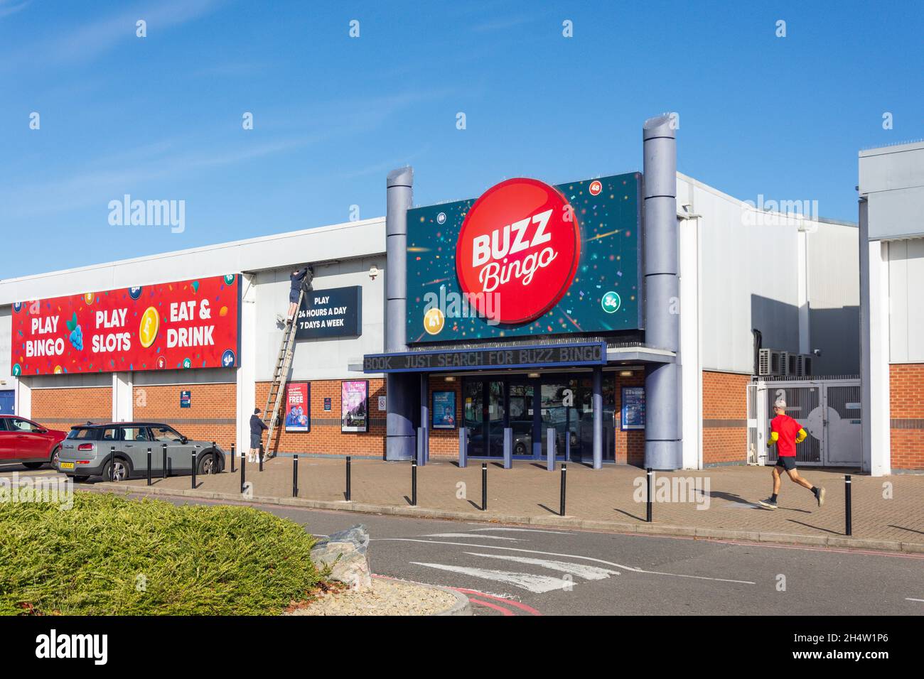 Buzz Bingo & The Slots Room, Air Park Way, Feltham, London Borough of Hounslow, Greater London, England, Vereinigtes Königreich Stockfoto