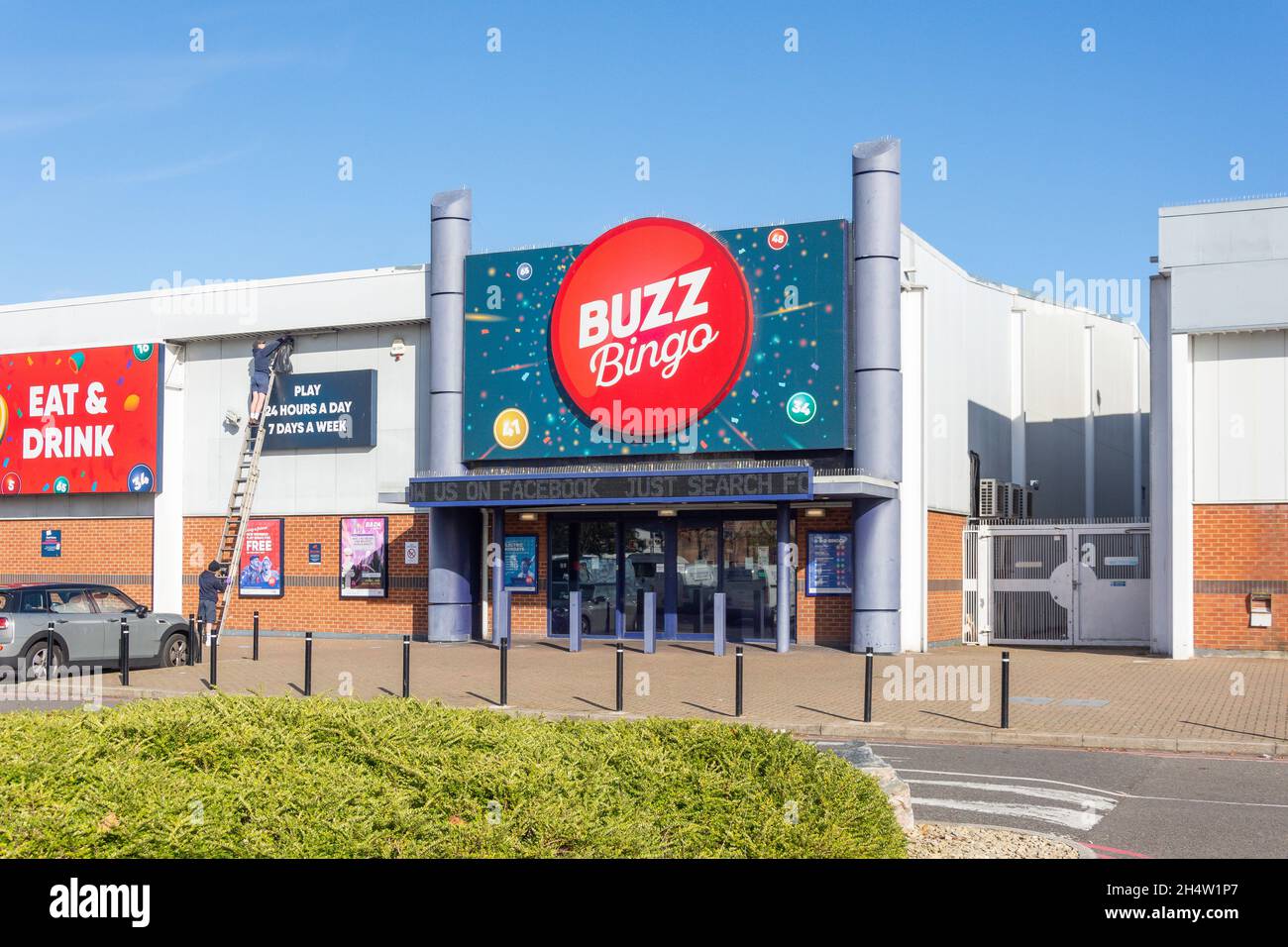 Buzz Bingo & The Slots Room, Air Park Way, Feltham, London Borough of Hounslow, Greater London, England, Vereinigtes Königreich Stockfoto