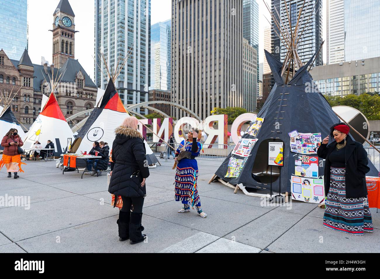 Tipi, Indigenous Legacy Gathering, am 4. November 2021 in Toronto, Nathan Phillips Square, Kanada Stockfoto