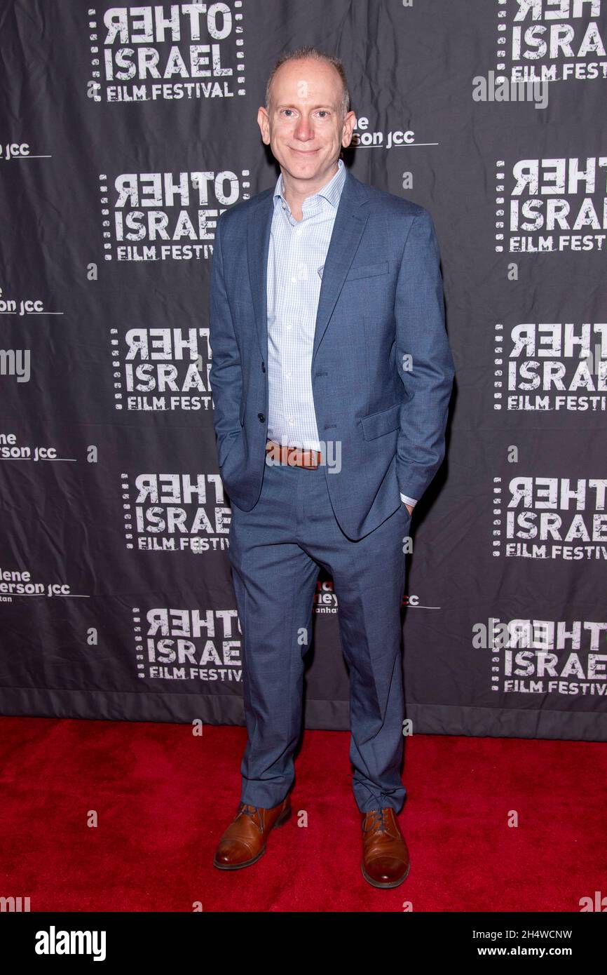 New York, Usa. November 2021. Isaac Zablocki nimmt an der Eröffnungsnacht und der NY-Premiere von „Let IT Be Morning“ während des Other Israel Film Festival 2021 im Marlene Meyerson JCC Manhattan in New York City Teil. (Foto von Ron Adar/SOPA Images/Sipa USA) Quelle: SIPA USA/Alamy Live News Stockfoto