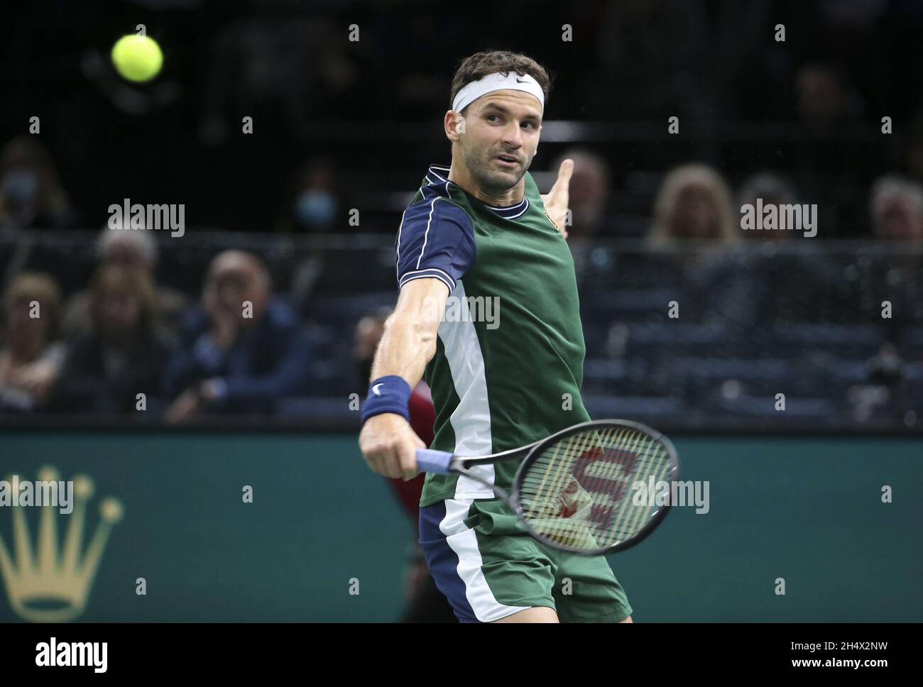 Grigor Dimitrov aus Bulgarien während des Rolex Paris Masters 2021, ATP Masters 1000 Tennisturniers am 4. November 2021 in der Accor Arena in Paris, Frankreich - Foto: Jean Catuffe/DPPI/LiveMedia Stockfoto