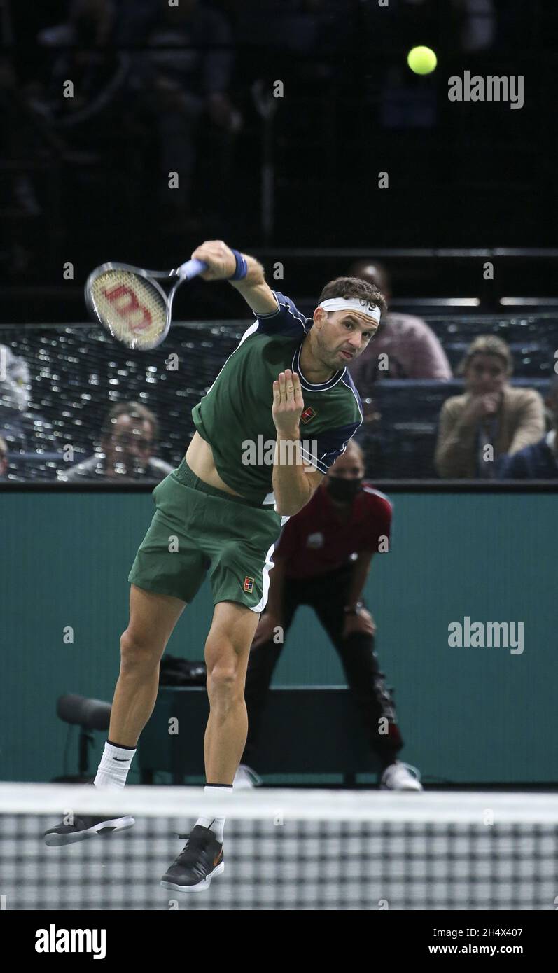 Grigor Dimitrov aus Bulgarien während des Rolex Paris Masters 2021, ATP Masters 1000 Tennisturniers am 4. November 2021 in der Accor Arena in Paris, Frankreich - Foto: Jean Catuffe/DPPI/LiveMedia Stockfoto