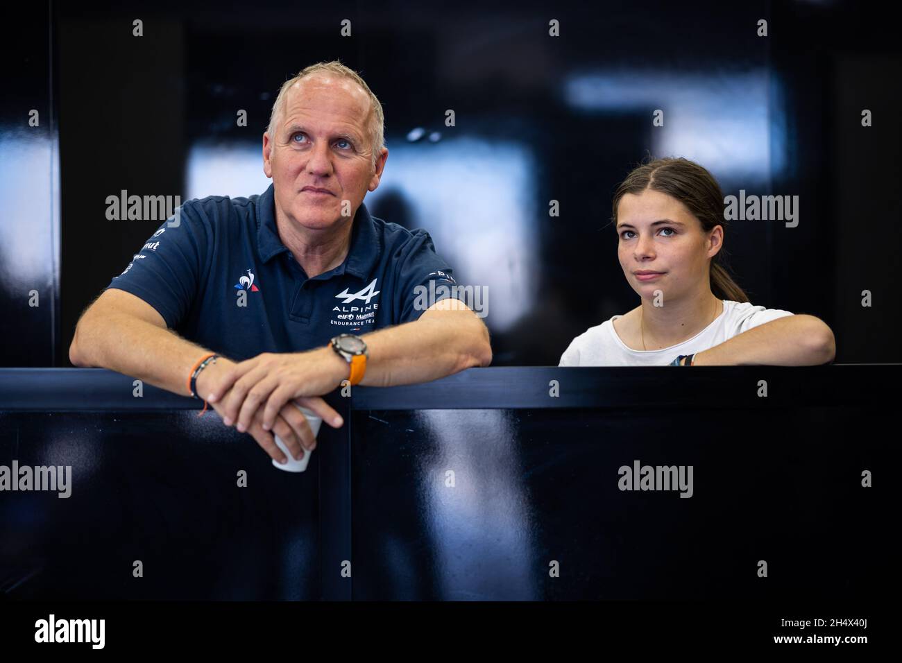 Sakhir, Bahrain. November 2021. Sinault Philippe (Fra), Teamchef und Inhaber von Signatech Racing, Portait- und Rookie-Testfahrer Wadoux Lilou (Fra), Richard Mille Racing Team, Orca 07 - Gibson, Portrait während der 8 Stunden von Bahrain, 6. Lauf der FIA-Langstrecken-Weltmeisterschaft 2021, FIA WEC, auf dem Bahrain International Circuit, Vom 4. Bis 6. November 2021 in Sakhir, Bahrain - Foto: Germain Hazard/DPPI/LiveMedia Kredit: Independent Photo Agency/Alamy Live News Stockfoto