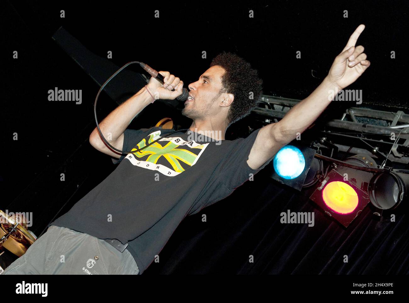 Kingslee James Daley, auch bekannt als Akala, live in einem Konzert an der Academy 3 02 in Birmingham. Stockfoto