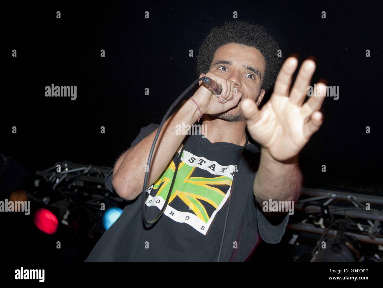 Kingslee James Daley, auch bekannt als Akala, live in einem Konzert an der Academy 3 02 in Birmingham. Stockfoto