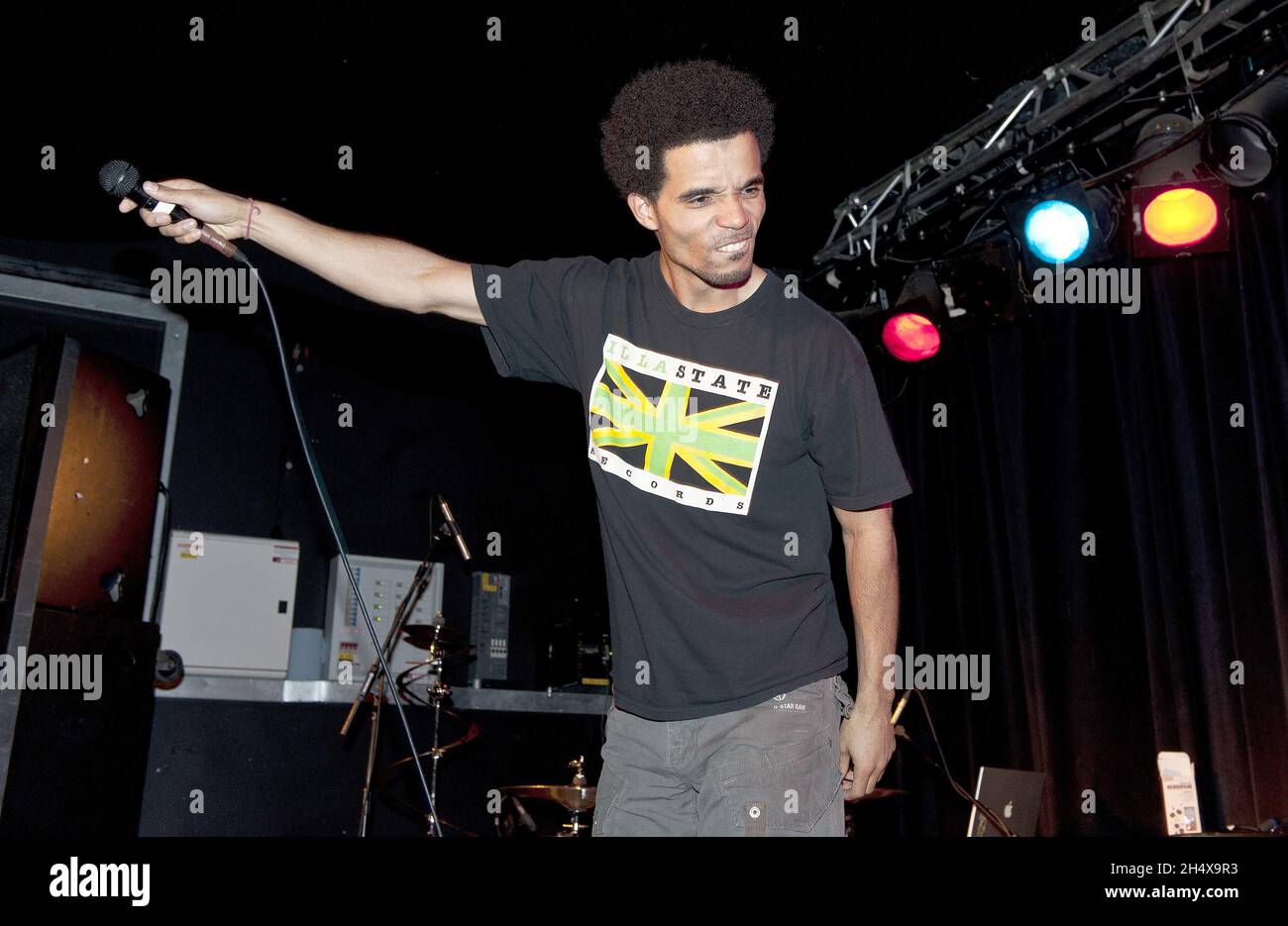 Kingslee James Daley, auch bekannt als Akala, live in einem Konzert an der Academy 3 02 in Birmingham. Stockfoto