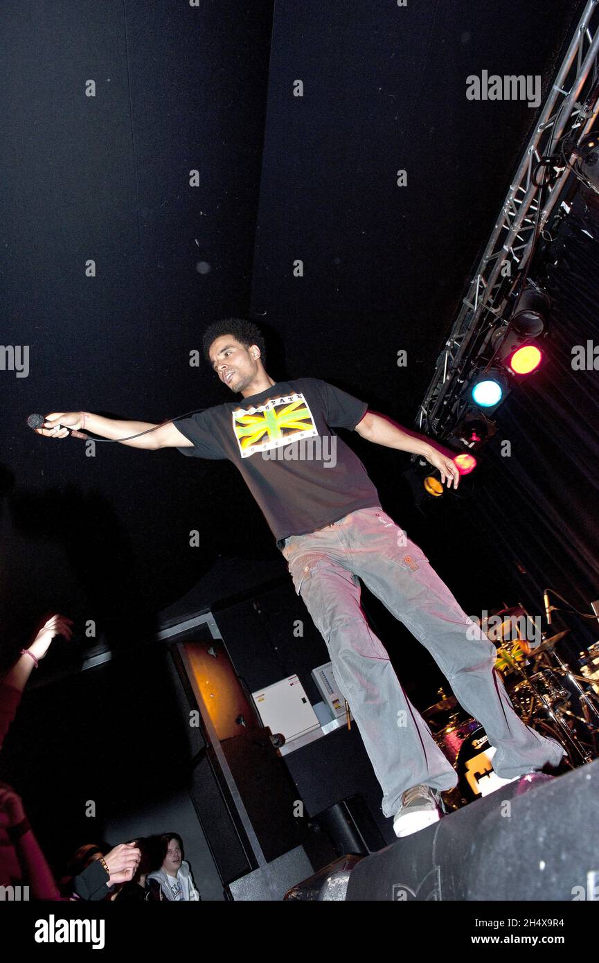 Kingslee James Daley, auch bekannt als Akala, live in einem Konzert an der Academy 3 02 in Birmingham. Stockfoto