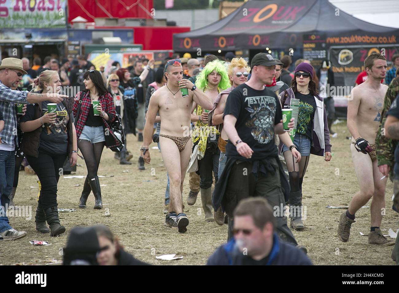 Festivalbesucher beim Download Festival im Donington Park. Stockfoto