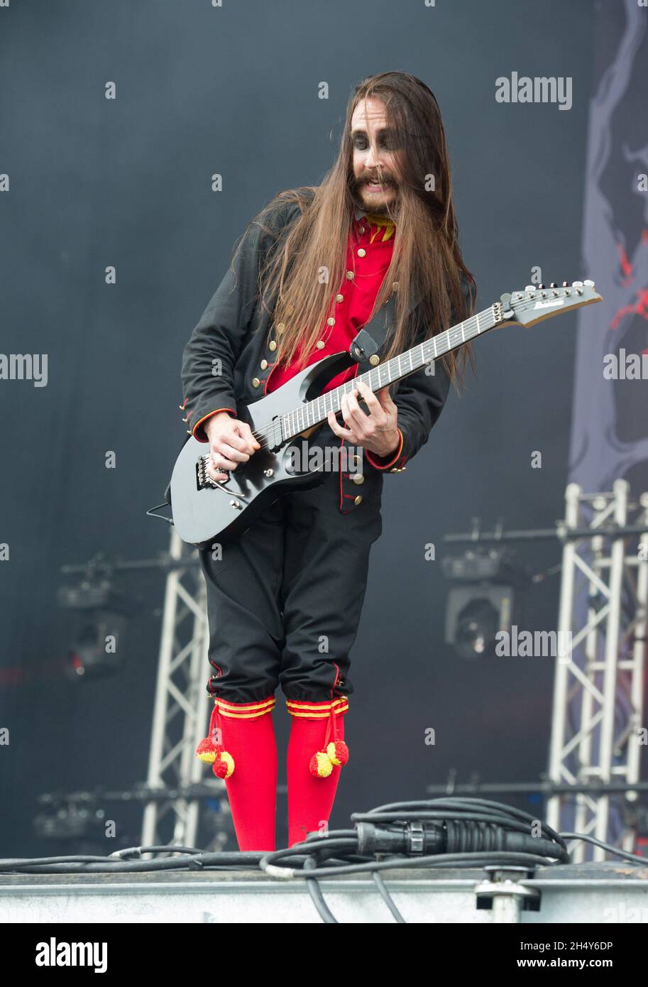 Henrik Sandelin von Avatar tritt am 2. Tag des Download Festivals am 11. Juni 2016 im Donington Park, Großbritannien, live auf Stockfoto