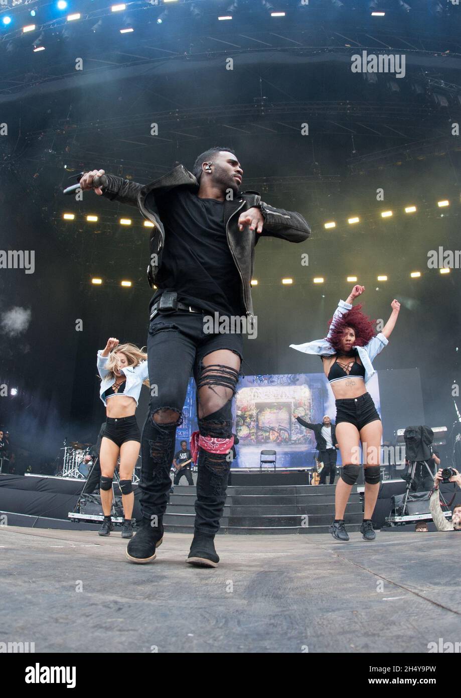 Jason Derulo spielt live auf der Bühne während des V Festivals 2017 im Weston Park, Staffordshire, Großbritannien. Bilddatum: Samstag, 18. Juni 2017. Foto: Katja Ogrin/ EMPICS Entertainment. Stockfoto