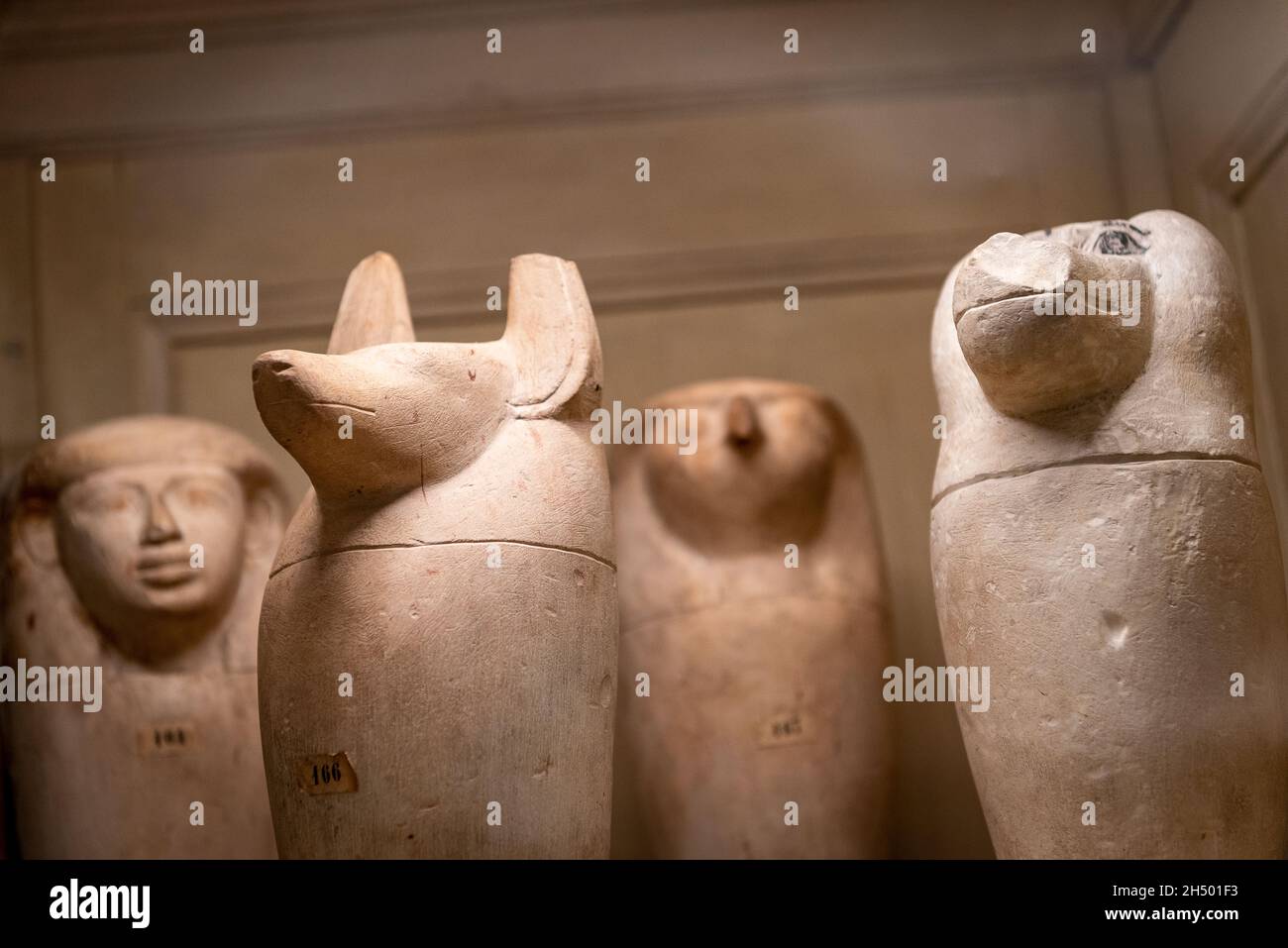 Aschenurnen, Ägyptisches Museum, Turin, Piemont, Italien. Stockfoto