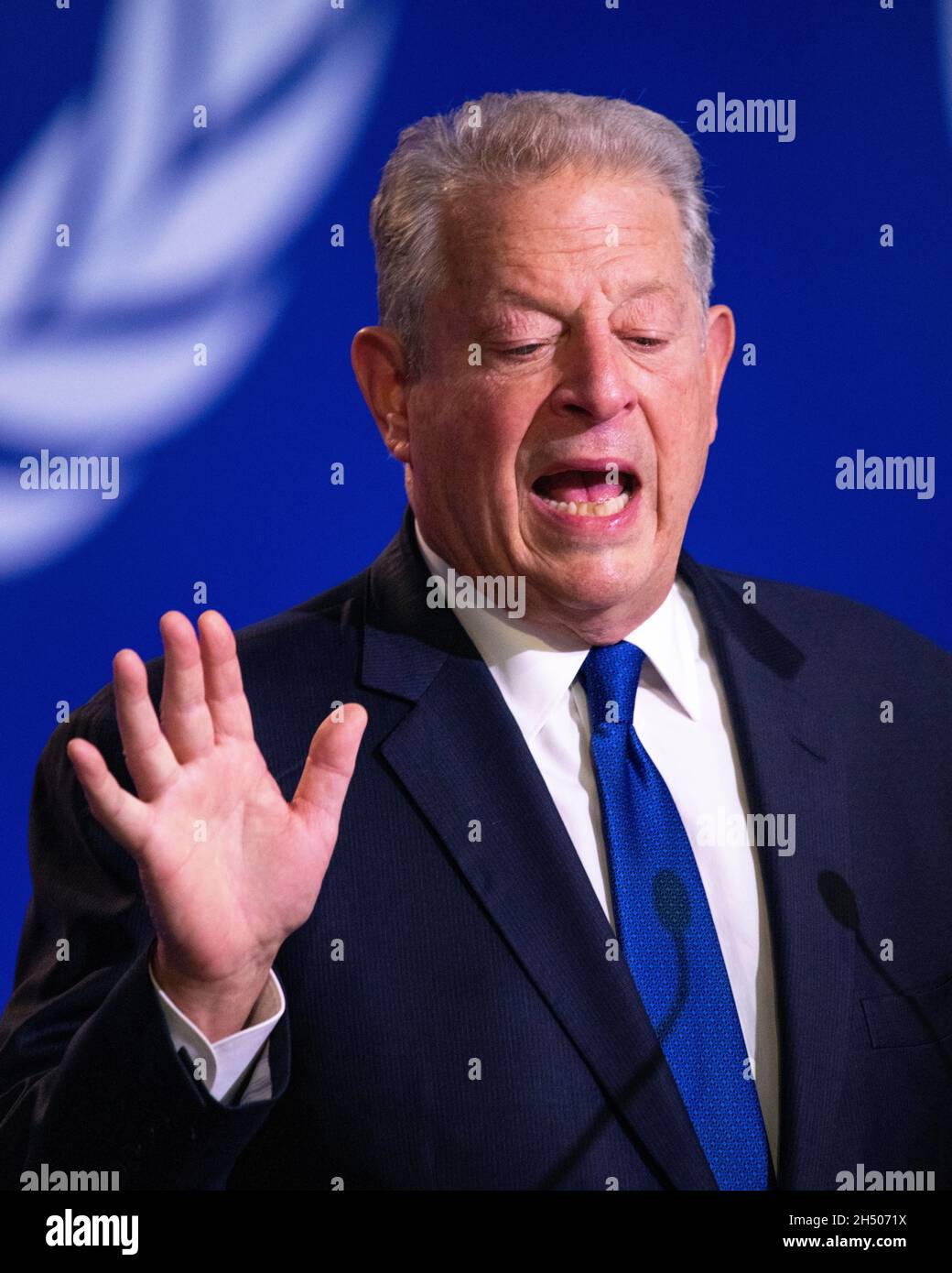 Glasgow, Schottland, Großbritannien. November 2021. IM BILD: Al Gore bei der COP26-Klimakonferenz. Albert Arnold Gore Jr. ist ein amerikanischer Politiker und Umweltschützer, der von 1993 bis 2001 unter Präsident Bill Clinton als 45. Vizepräsident der Vereinigten Staaten fungierte. Gore war der demokratische Kandidat für die Präsidentschaftswahl 2000 und verlor nach einer Florida-Neuauszählung in einem sehr engen Rennen gegen George W. Bush. Quelle: Colin Fisher/Alamy Live News Stockfoto