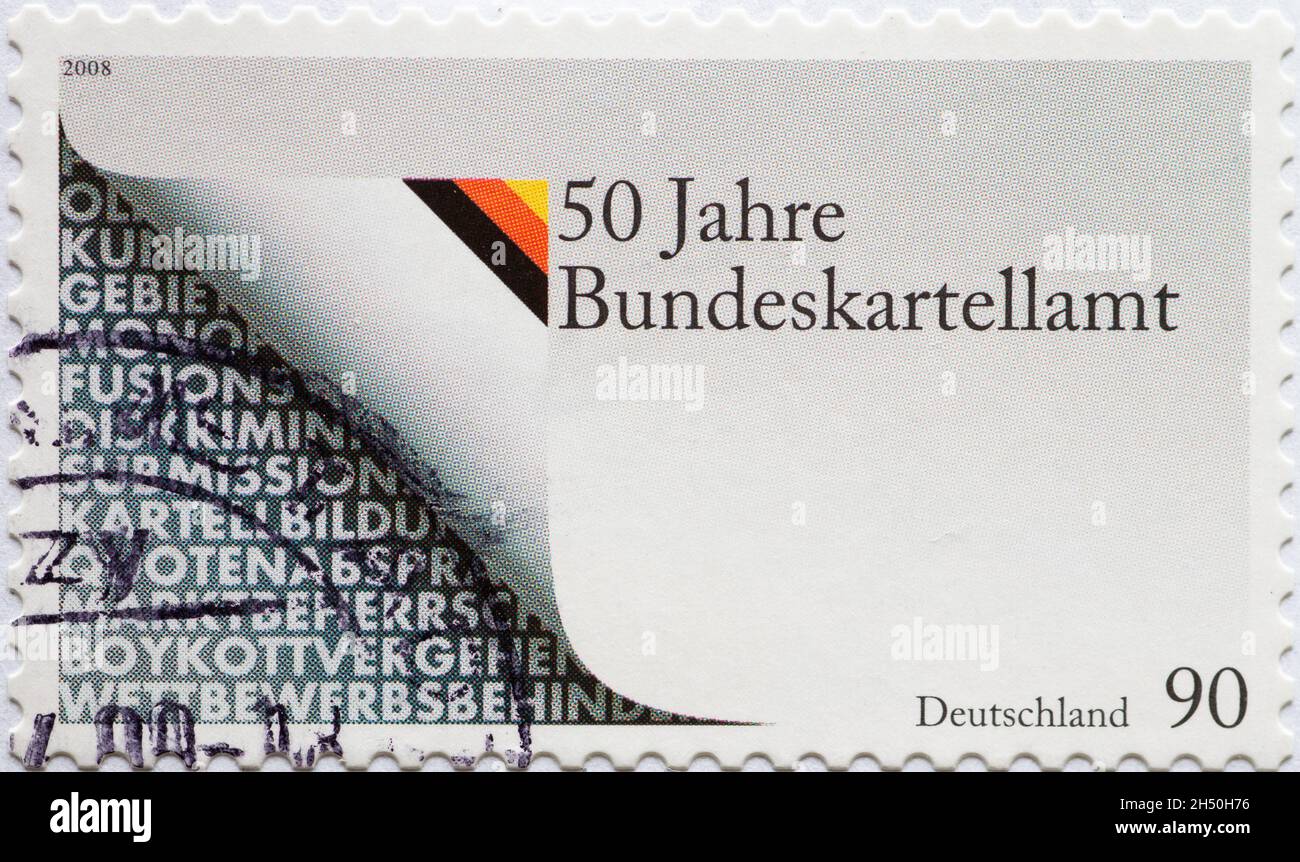 DEUTSCHLAND - UM 2008 : eine Briefmarke aus Deutschland, mit einer Grafik: Die Behörde für Wettbewerbspolitik in Deutschland 50 Jahre Bundeskartell Stockfoto