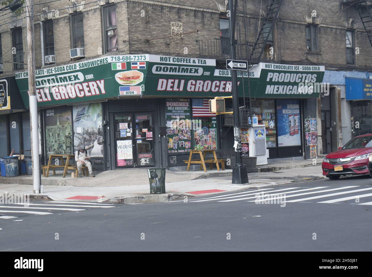 Dominikanischer und mexikanischer Markt im Sunset Park-Viertel von Brooklyn, New York. Stockfoto