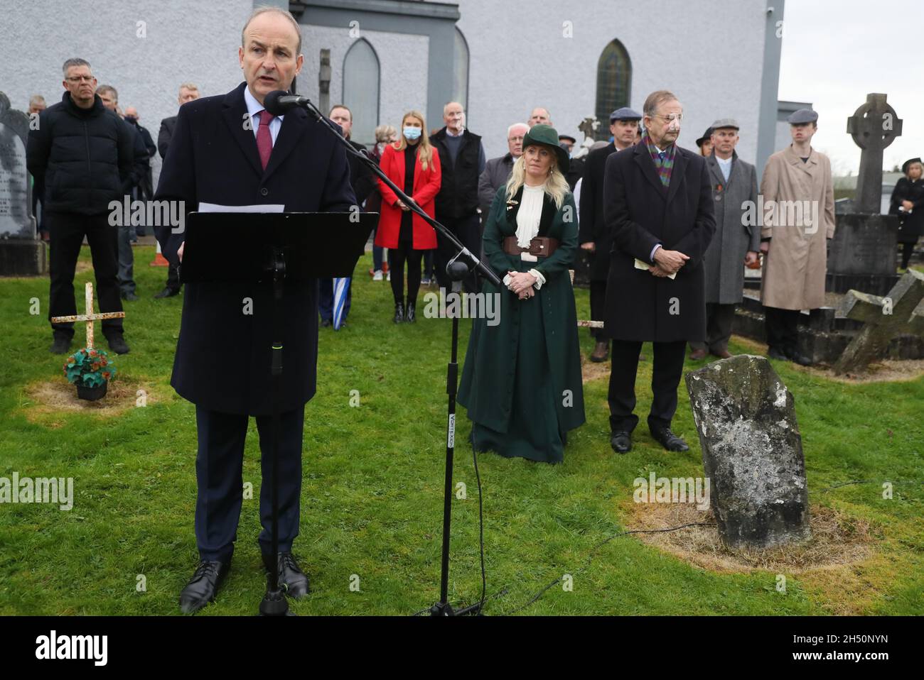 Taoiseach Micheal Martin spricht während eines Gedenkens an den verstorbenen Paddy Smith in der St. Brigids Church in Bailieborough, Cavan. Die langjährige Fianna Fail TD wurde von den britischen Behörden vor 100 Jahren wegen „Verrats und Kriegen“ während des irischen Unabhängigkeitskrieges zum Tode verurteilt, aber anschließend verschont. Bilddatum: Freitag, 5. November 2021. Stockfoto