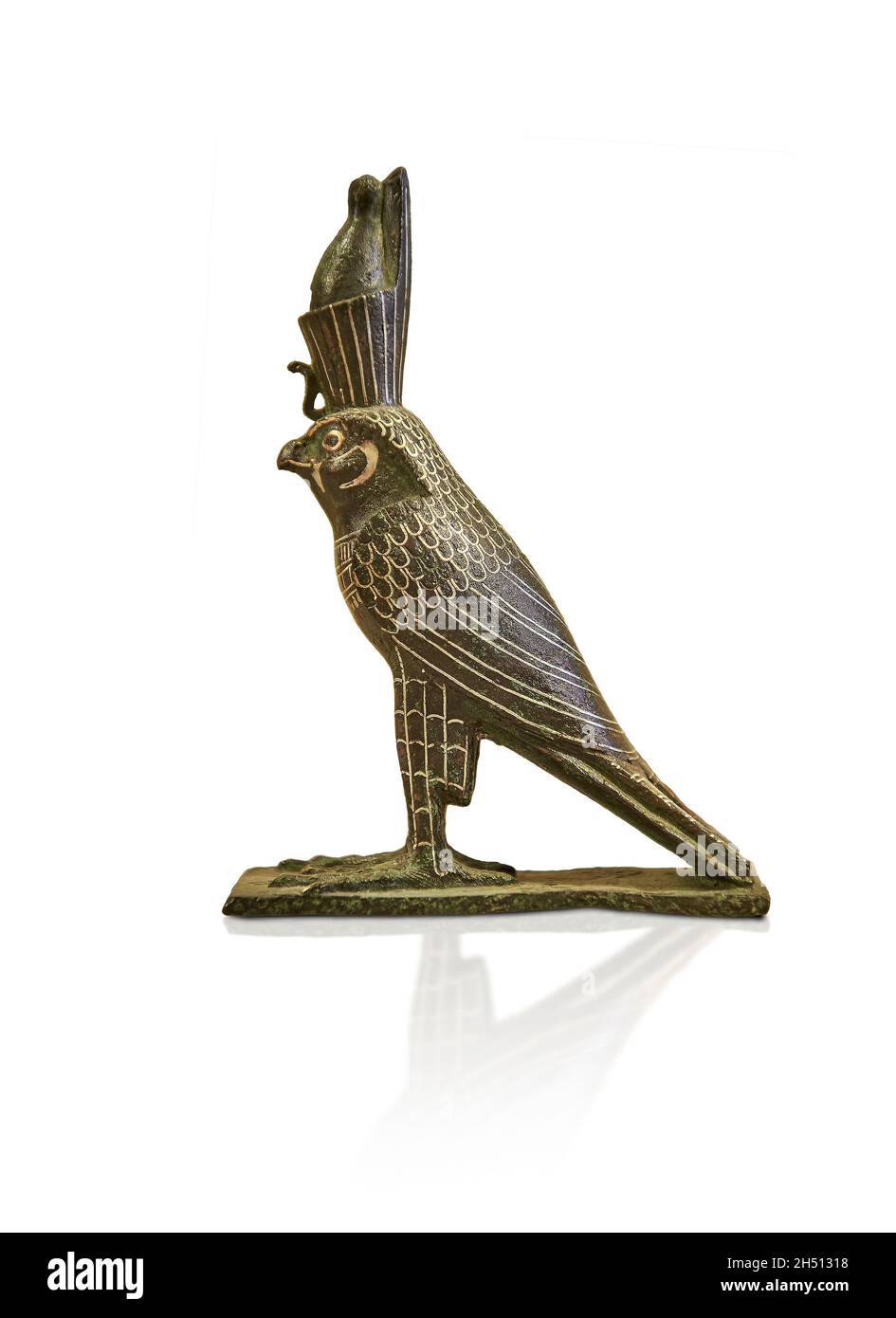 Altägyptische Bronzestatuette des Horus als Falke, 664-332 v. Chr., mit Gold eingekleidet. Louvre Museum. Horus oder her, Heru, Hor, Har im Alten Ägypten Stockfoto