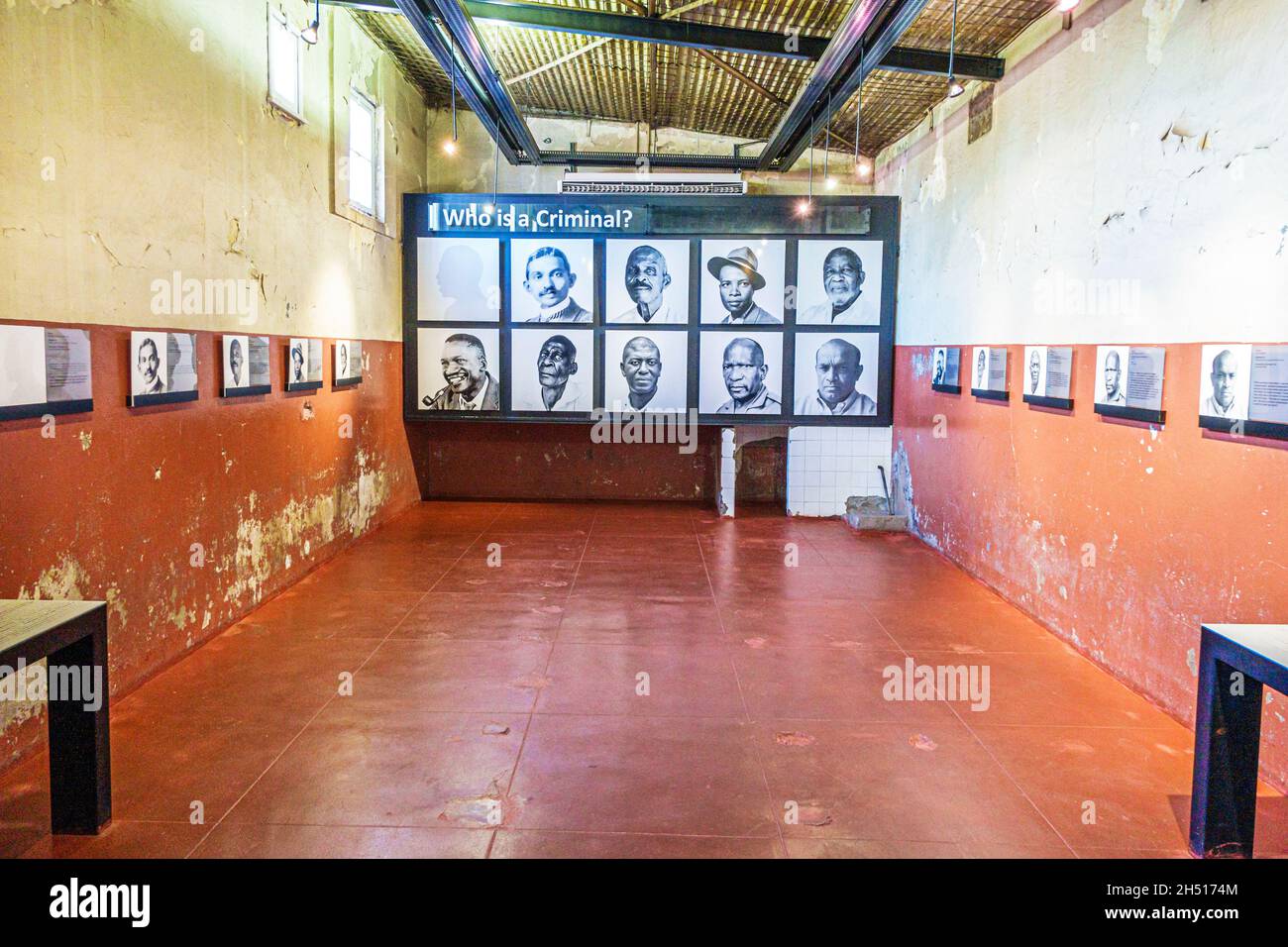 Johannesburg Südafrika, Braamfontein, Constitution Hill Museum, Apartheid Old Fort Prison Nummer vier, Fotos von Gewissensgefangenen Stockfoto