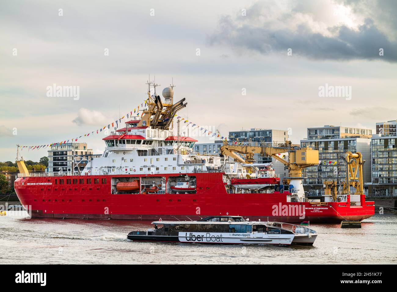 Polarforschungsschiff RRS Sir David Attenborough auf der Themse, Greenwich, London, England, Vereinigtes Königreich, GB Stockfoto