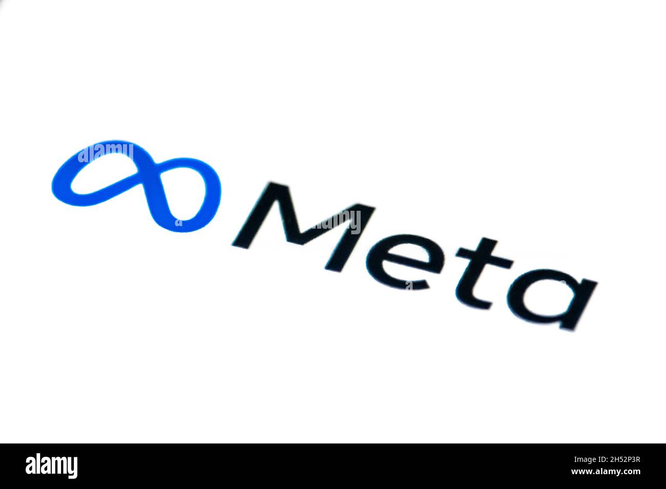 Meta Platform auf dem Smartphone, dem amerikanischen multinationalen Technologiekonzern, aus nächster Nähe Stockfoto