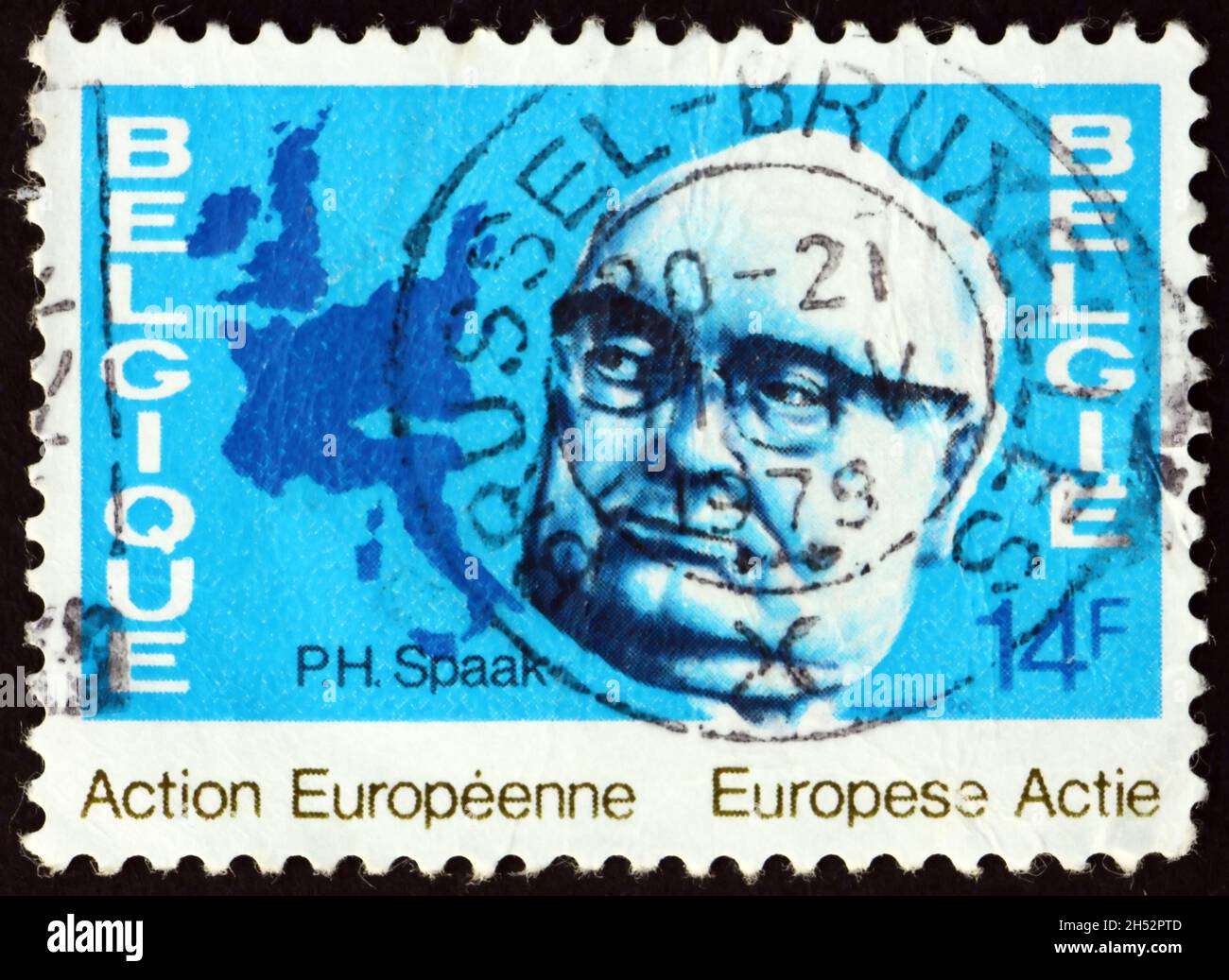 BELGIEN - UM 1978: Eine in Belgien gedruckte Briefmarke zeigt Paul Henry Spaak, belgischen Staatsmann, der für die Gründung der Europäischen Gemeinschaft gearbeitet hat, und Stockfoto