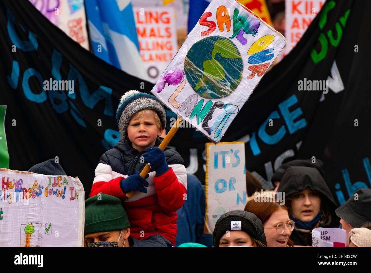 Glasgow, Schottland, Großbritannien. November 2021. März der Klimagerechtigkeit im Zentrum von Glasgow. . Pic; Iain Masterton/Alamy Live News. Stockfoto