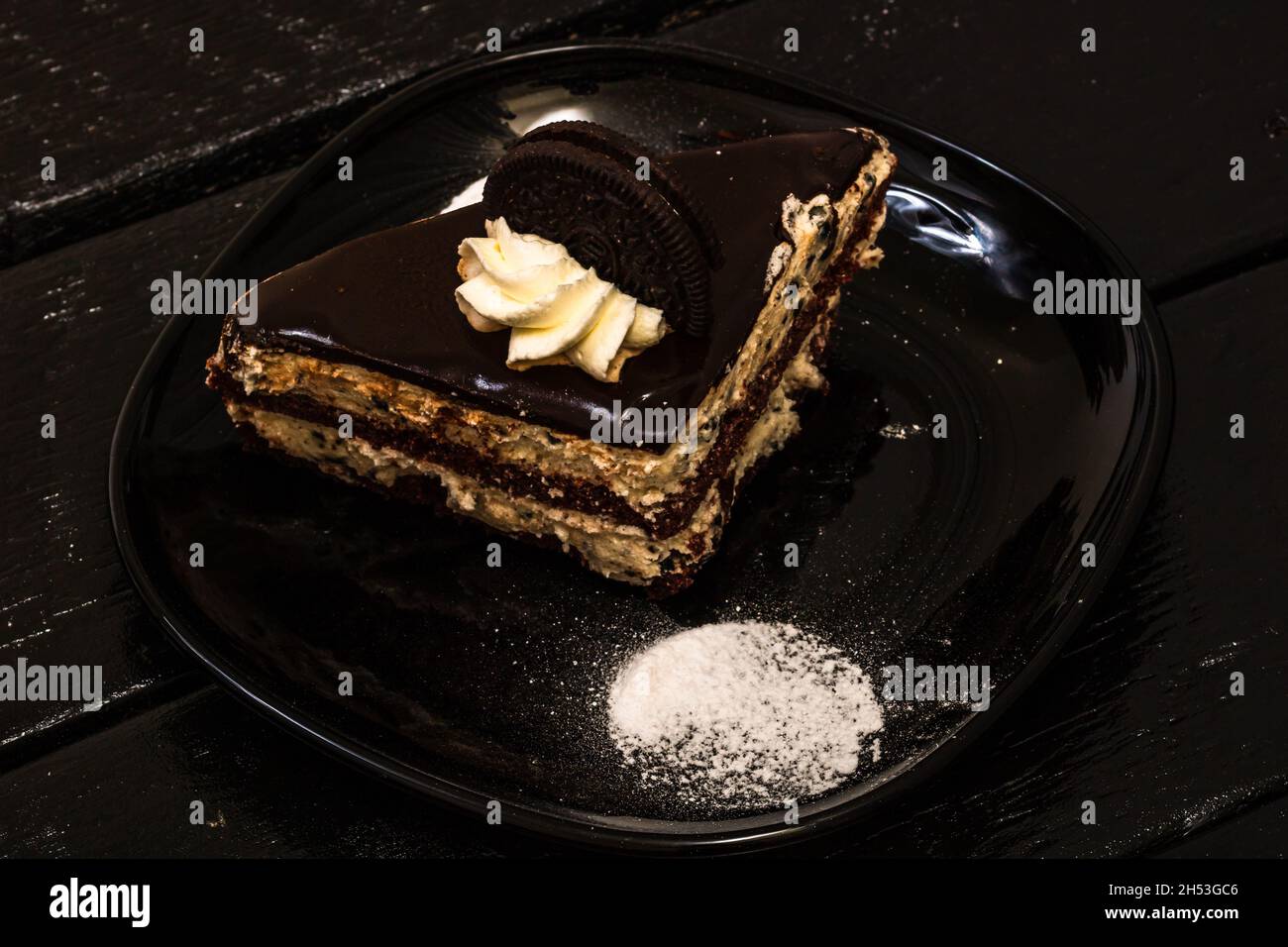 Dessert mit frischer Schokoladenmousse Stockfoto