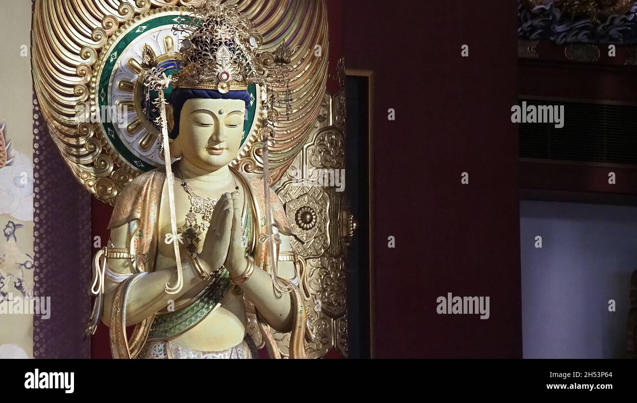 Buddha-Statue. Buddhistische Skulptur. Bilder des chinesischen buddha im Tempel von Singapur. Buddha Zahnrelikt Tempel China Stadt, die Statue von Cintamanicak hat Stockfoto