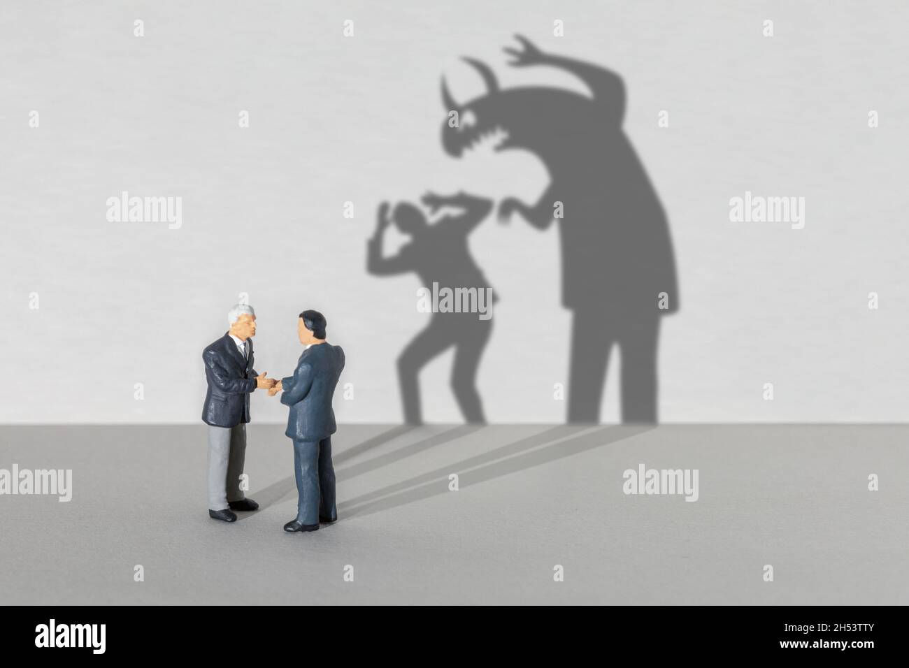 Monster des terrors -Fotos und -Bildmaterial in hoher Auflösung – Alamy