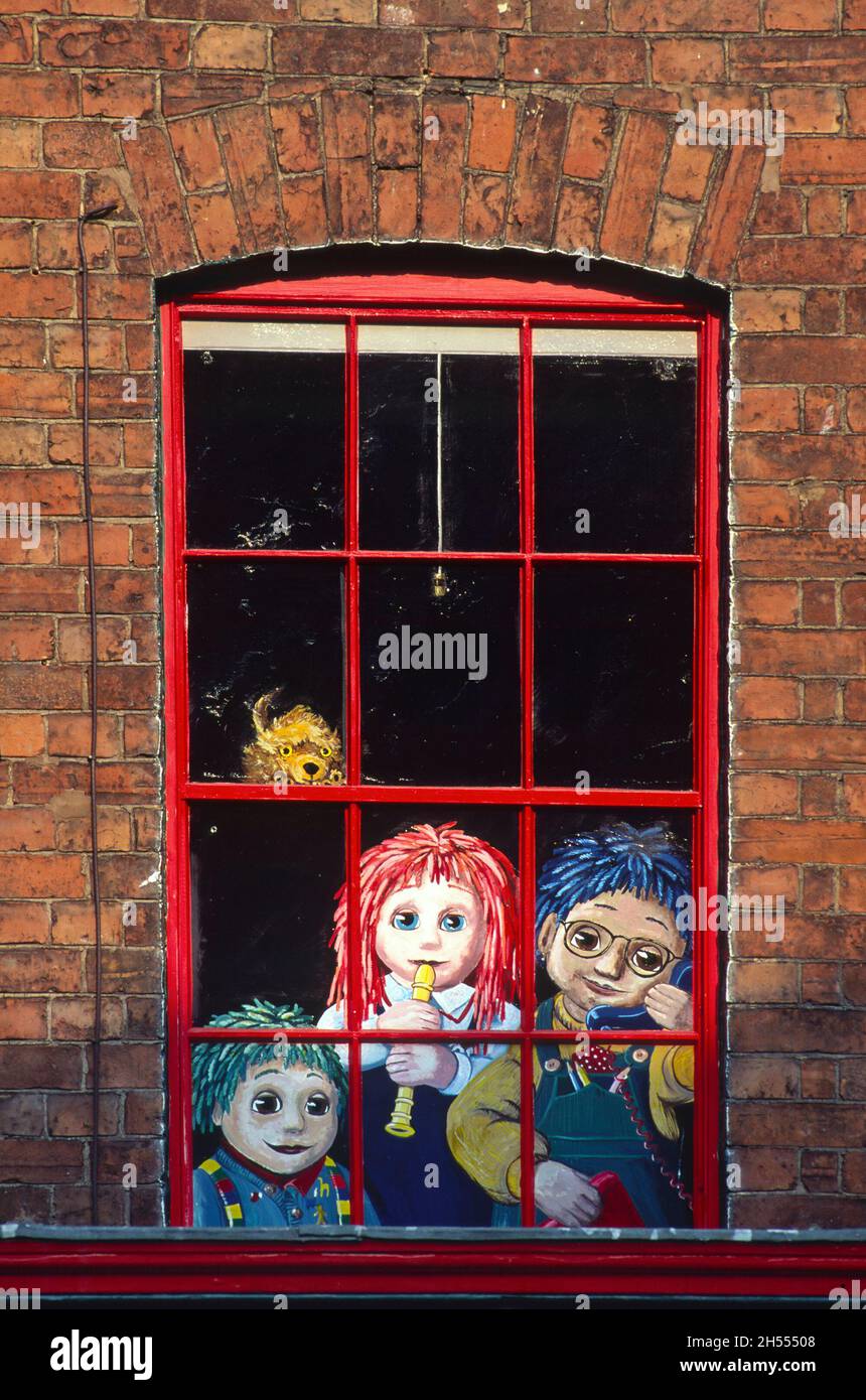 RAG Doll Shop, Stratford-upon-Avon. Heimat der britischen Kinderfernsehsendung Teletubbies und Rosie und Jim Stockfoto