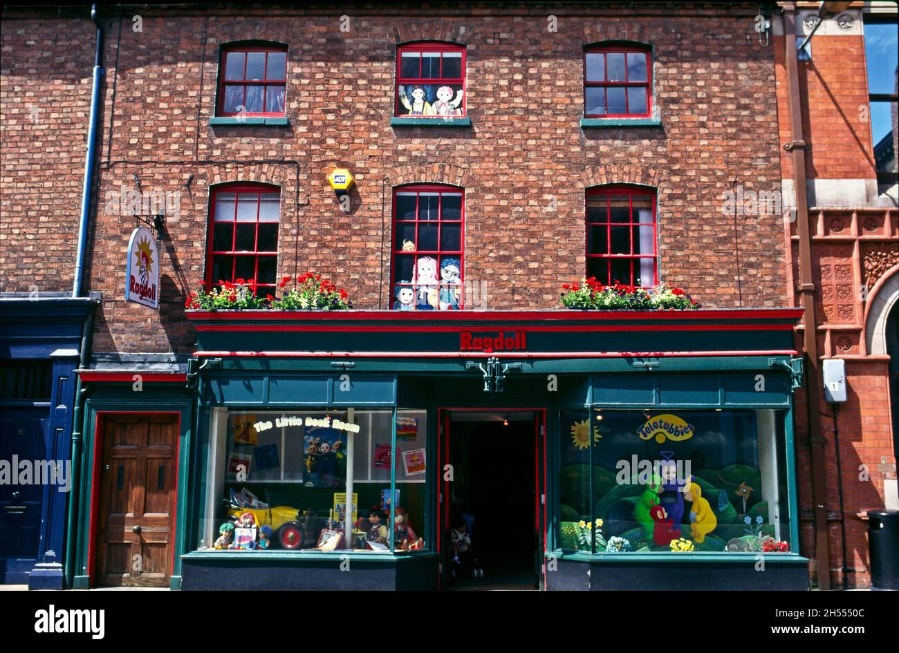 Lug Doll Shop, Stratford-upon-Avon. Ehemaliger Wohnsitz der Teletubbies und der Kindersendung Rosie und Jim UK, die nicht mehr existiert. Stockfoto