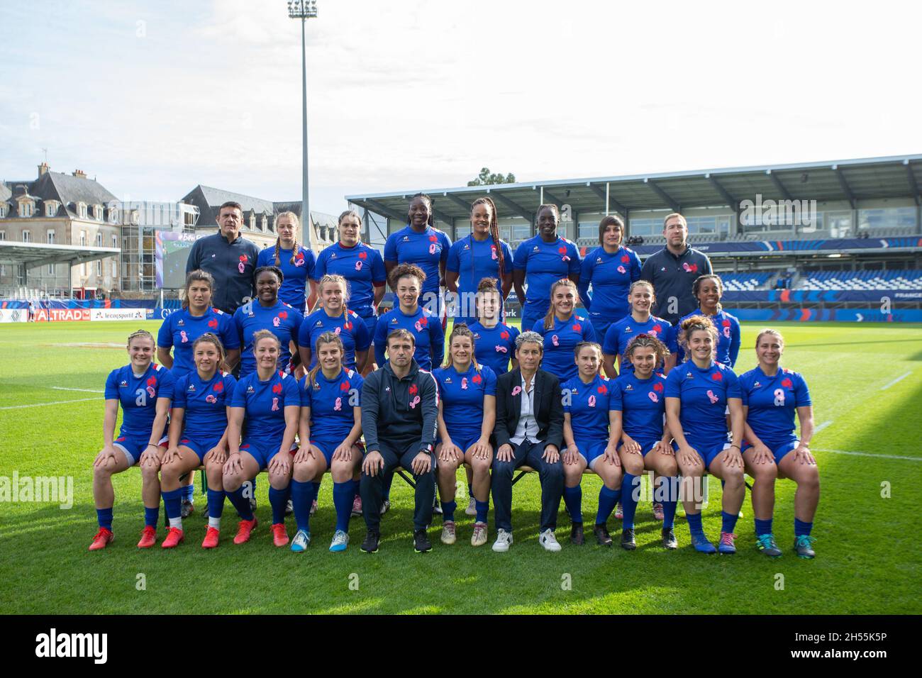 Team von Frankreich vor dem Rugby-Union-Spiel der Frauen Herbst-Internationale zwischen Frankreich und Südafrika am 6. November 2021 im La Rabine-Stadion in Vannes, Frankreich - Foto: Damien Kilani/DPPI/LiveMedia Stockfoto