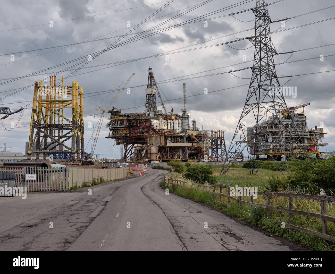 Brent Alpha Ölplattform, Ende des Lebenszyklus, Abbau der industriellen Stilllegung im Able UK Seaton Port Teeside Middlesbrough UK Stockfoto