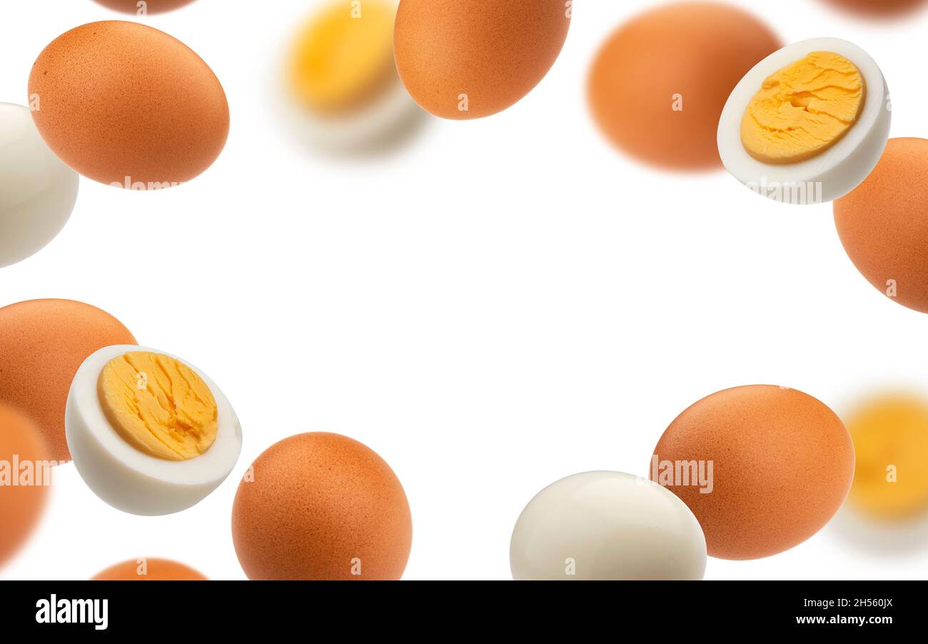 Hartgekochte Hühnereier isoliert auf weißem Hintergrund Stockfoto