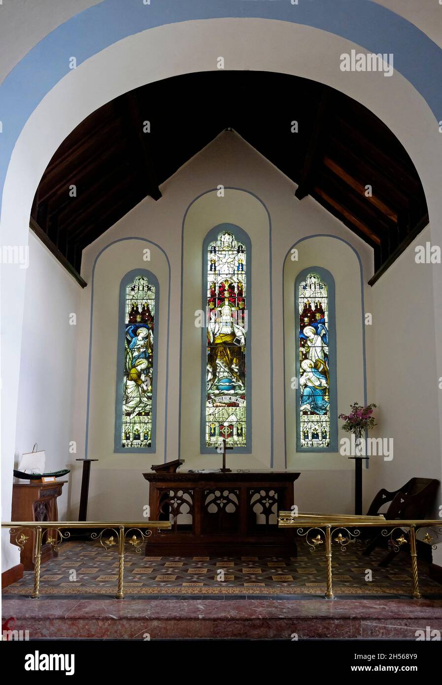 Der Altar der winzigen evangelischen Kirche am Hang in Glandore West Cork, Irland, Republik Stockfoto