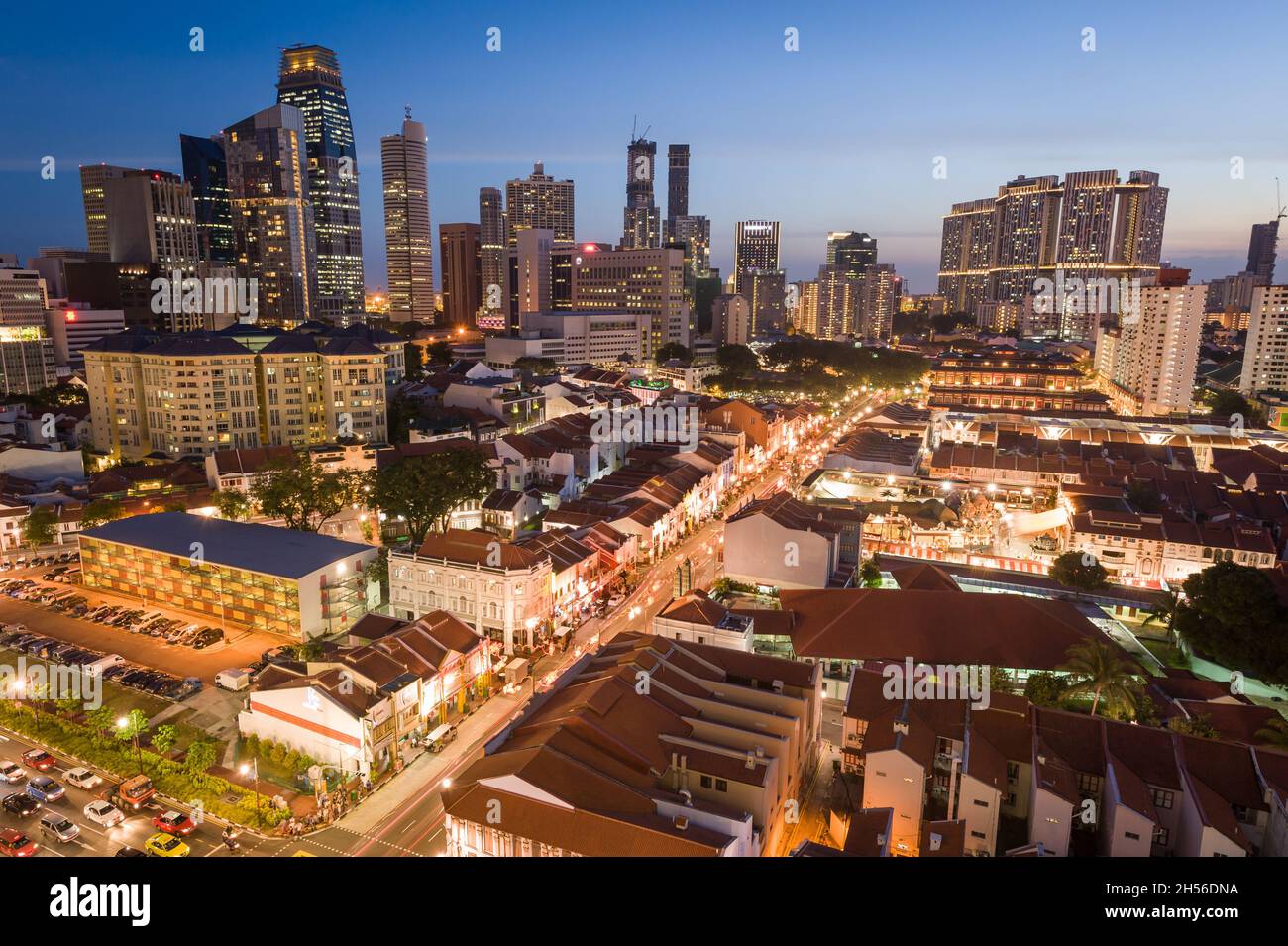 Singapur, 30. Jan 2014: Wunderschöne nächtliche Aussicht auf Chinatown. Stockfoto