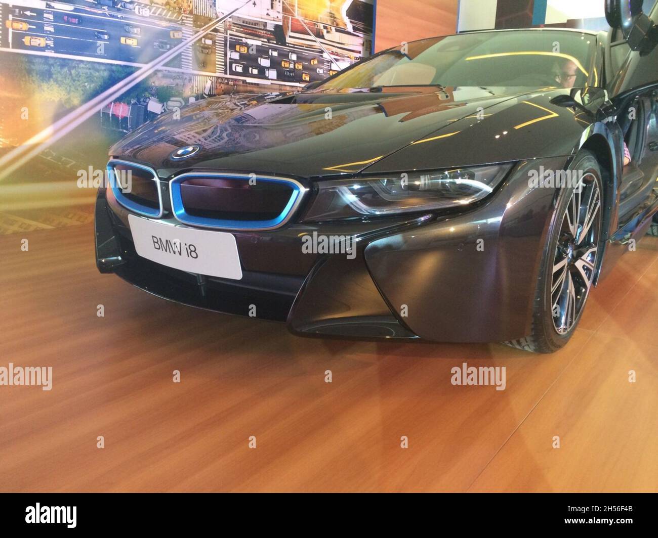 BMW i8: Ursprünglich als Vision EfficientDynamics veröffentlicht, handelt es sich um einen Prototyp eines Hybridautos. Es wurde 2014 in Europa eingeführt. Welt - München - Deutschland . Stockfoto