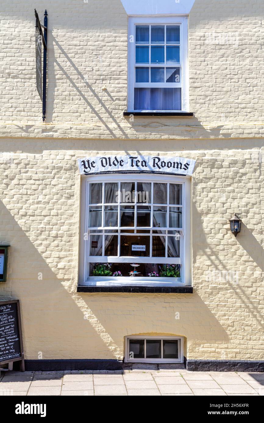Außenansicht der Ye Olde Tea Rooms in Arundel, West Sussex, Großbritannien Stockfoto