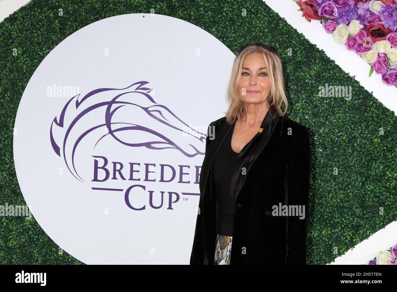 Bo Derek beim Breeders Cup Race 2021 auf der Del Mar Rennbahn am 6. November 2021 in Del Mar, CA (Foto: Katrina Jordan/Sipa USA) Stockfoto