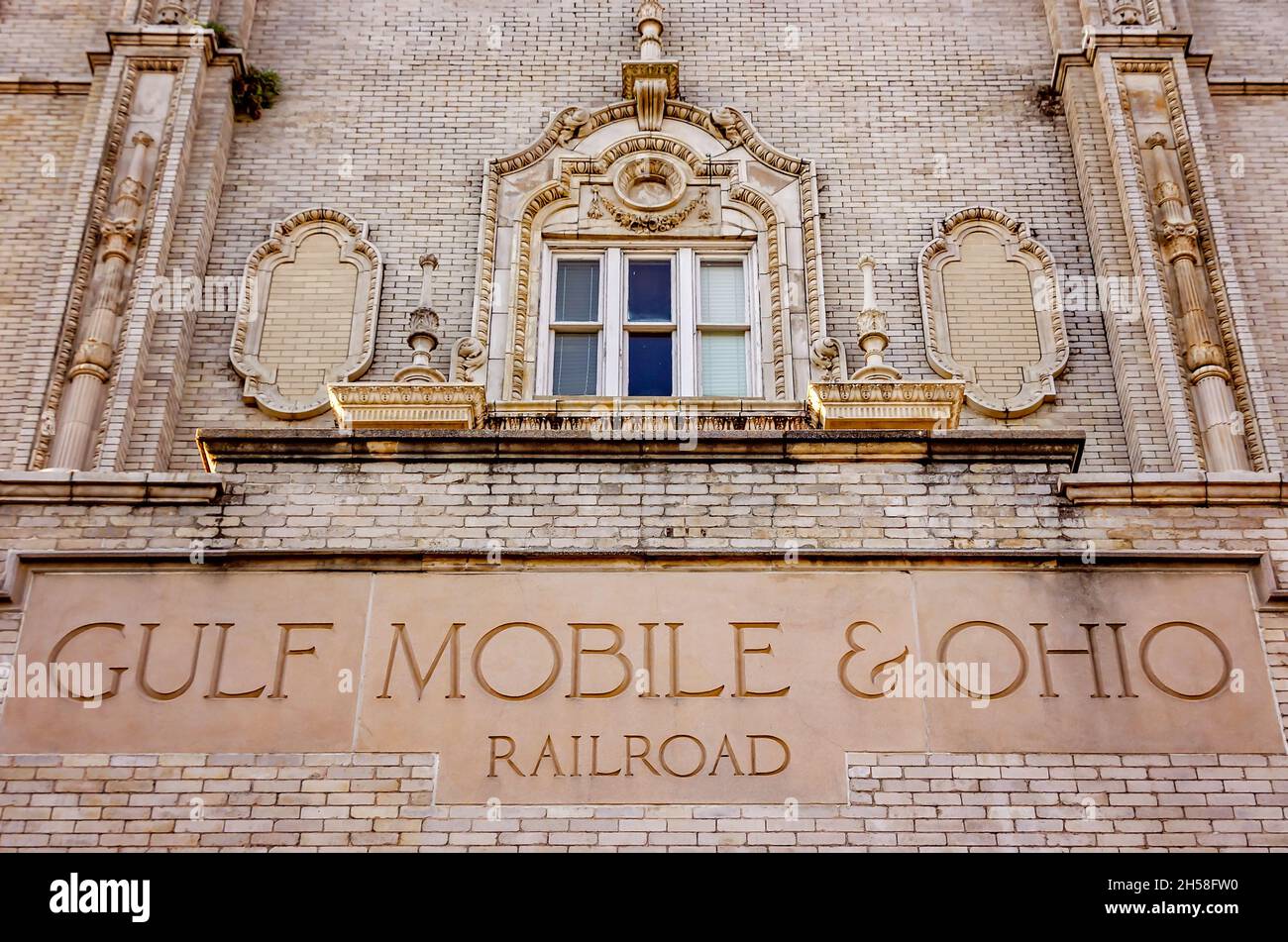 Das Passagierterminal Gulf, Mobile and Ohio, auch bekannt als GM&O Building, ist am 6. November 2021 in Mobile, Alabama. Stockfoto