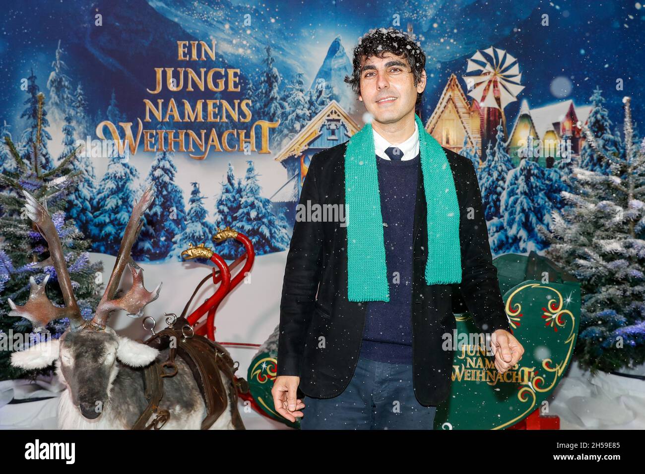 Berlin, Deutschland. November 2021. Regisseur Gil Kenan kommt zur Premiere von 'A Boy Called Christmas' im Kino in der Kulturbrauerei. Quelle: Gerald Matzka/dpa/Alamy Live News Stockfoto