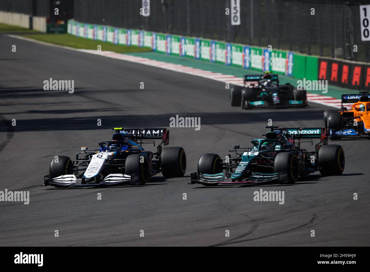 06 LATIFI Nichola (CAN), Williams Racing F1 FW43B, 18 STROLL Lance (CAN), Aston Martin F1 AMR21, Aktion während des Formel 1 Gran Premio De La Ciudad De Mexico 2021, großer Preis von Mexiko-Stadt, 18. Lauf der FIA Formel 1-Weltmeisterschaft 2021 vom 5. Bis 7. November, 2021 auf dem Autodromo Hermanos Rodriguez, in Mexiko-Stadt, Mexiko - Foto: Florent Gooden/DPPI/LiveMedia Stockfoto